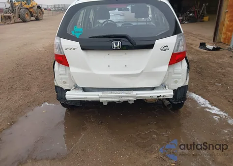 2013 Honda Fit z USA, uszkodzony, nr VIN JHMGE8H3XDC080472